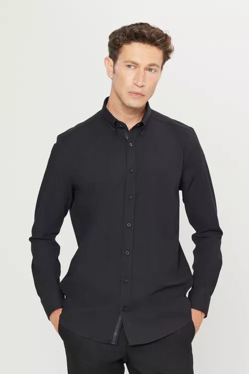 Pagta slim fit dar biçimli ilikli ýakaly çeýe gabardin gara köýnek - 29576400