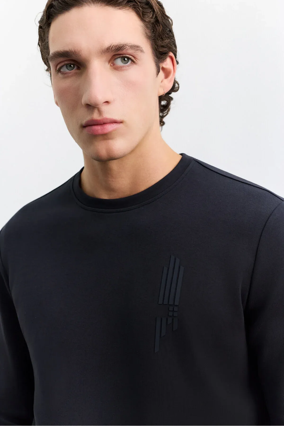 Erkek Gara-gök Tegelek Ýaka Boýuna Çyzyk Silikon Şekilli Interlok Sweatshirt A62y1297 - 37040136 — surat 2/7