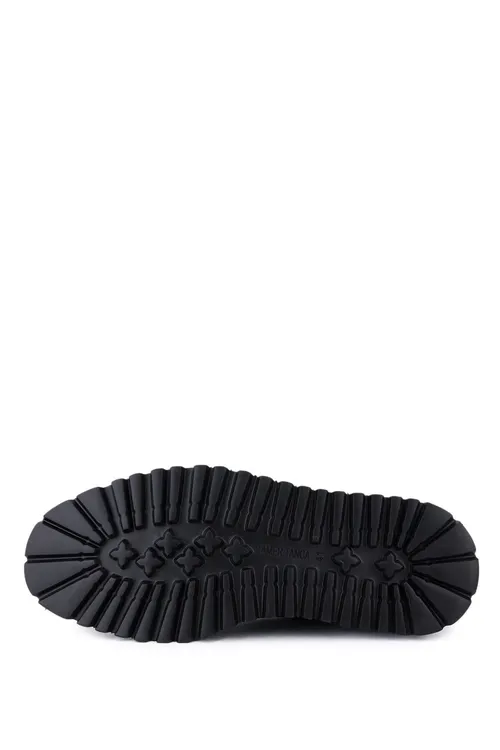 Tebigy deriden casual stilindäki gara nerkek köwşi - 33337493 — surat 4/5