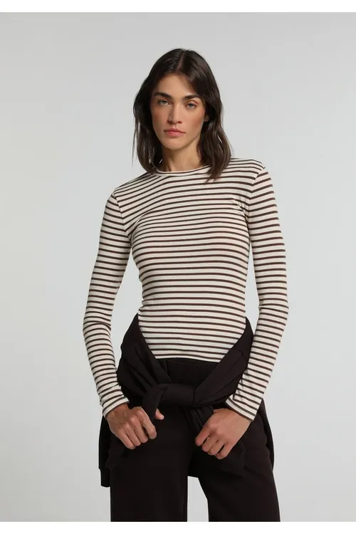 Aýallar üçin dar biçüwli slim fit goňur futbolka - 37193989