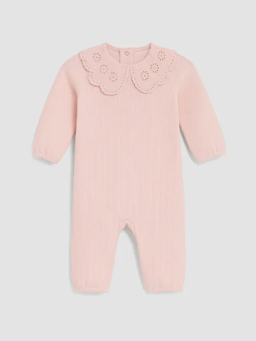 Täze dogulan bäbekler üçin bebe ýakalymly kombinezon - 36536736