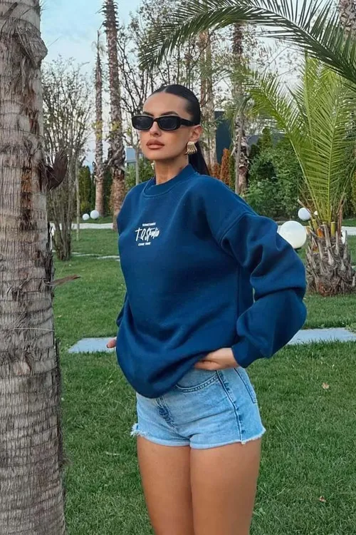 «Studio» ýazgyly tegelek ýakaly switşot - 36524388