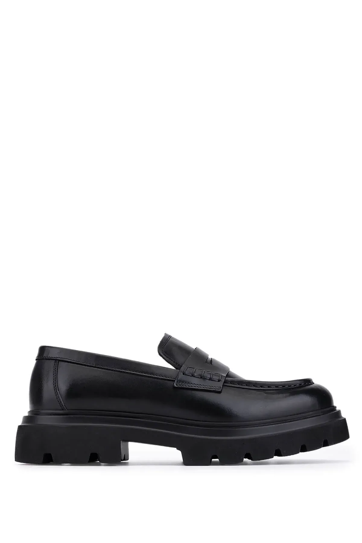 Tebigy deriden casual stilindäki gara nerkek köwşi - 34107241 — surat 1/5