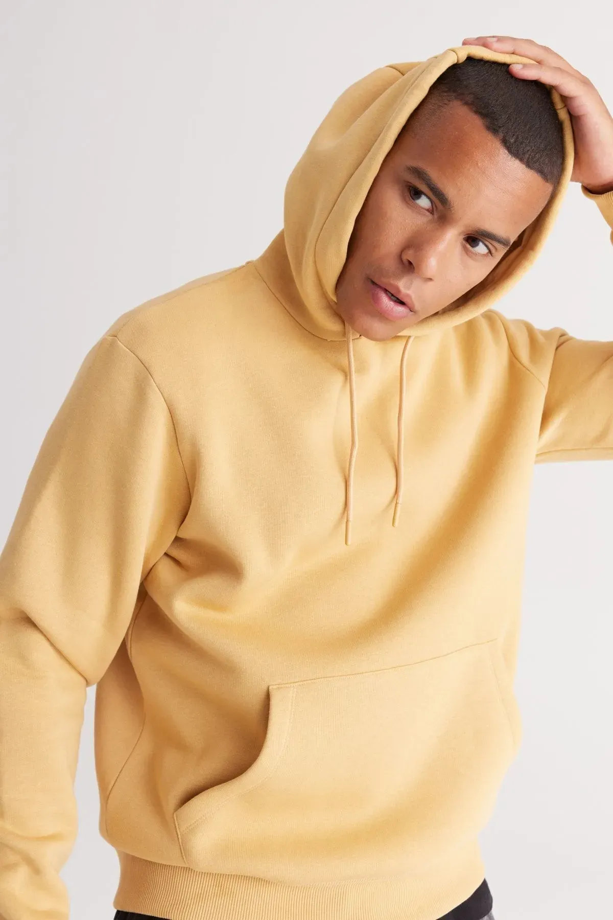 Erkek Sary Standart Fit Adaty Biçim Kapuşonly Kese Jübili Pagta Sweatshirt - 18312149 — surat 5/6