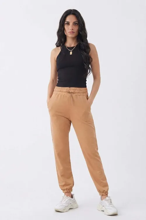 Ýüplükli sport džoggerleri - 36630839