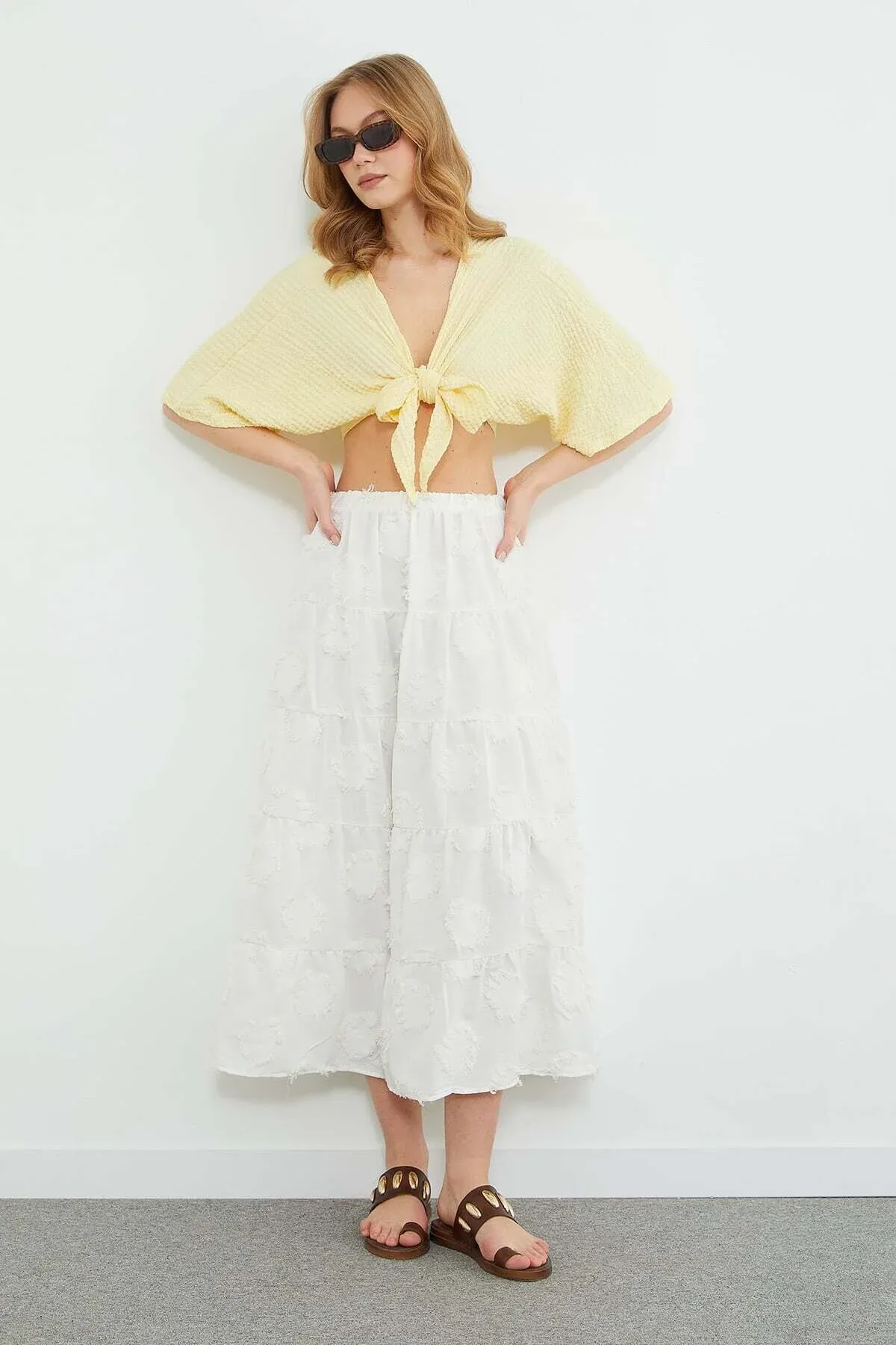Beli rezinli, püskülli maxi ölçegli ýubka - 34201277 — surat 4/8