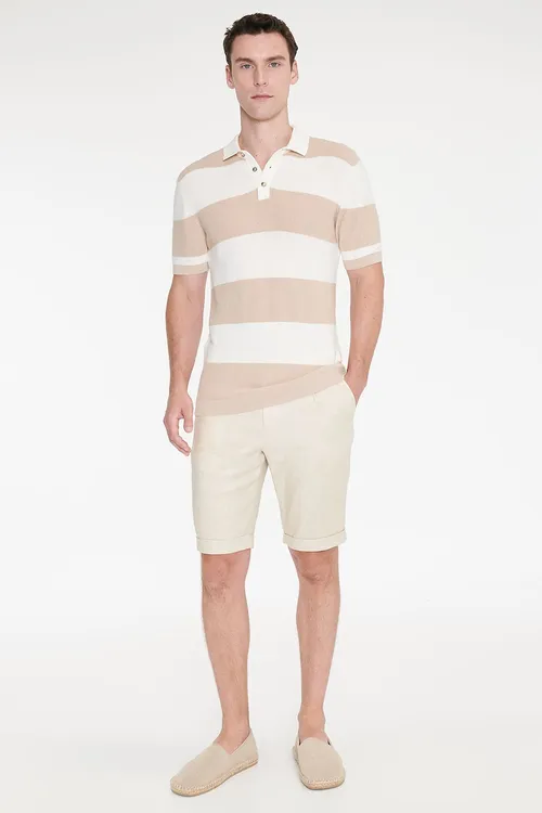 Pamukly keten slim fit dar biçüw gapdaly jübütli diagonal nagysly çeýe beýž şorty - 36642008