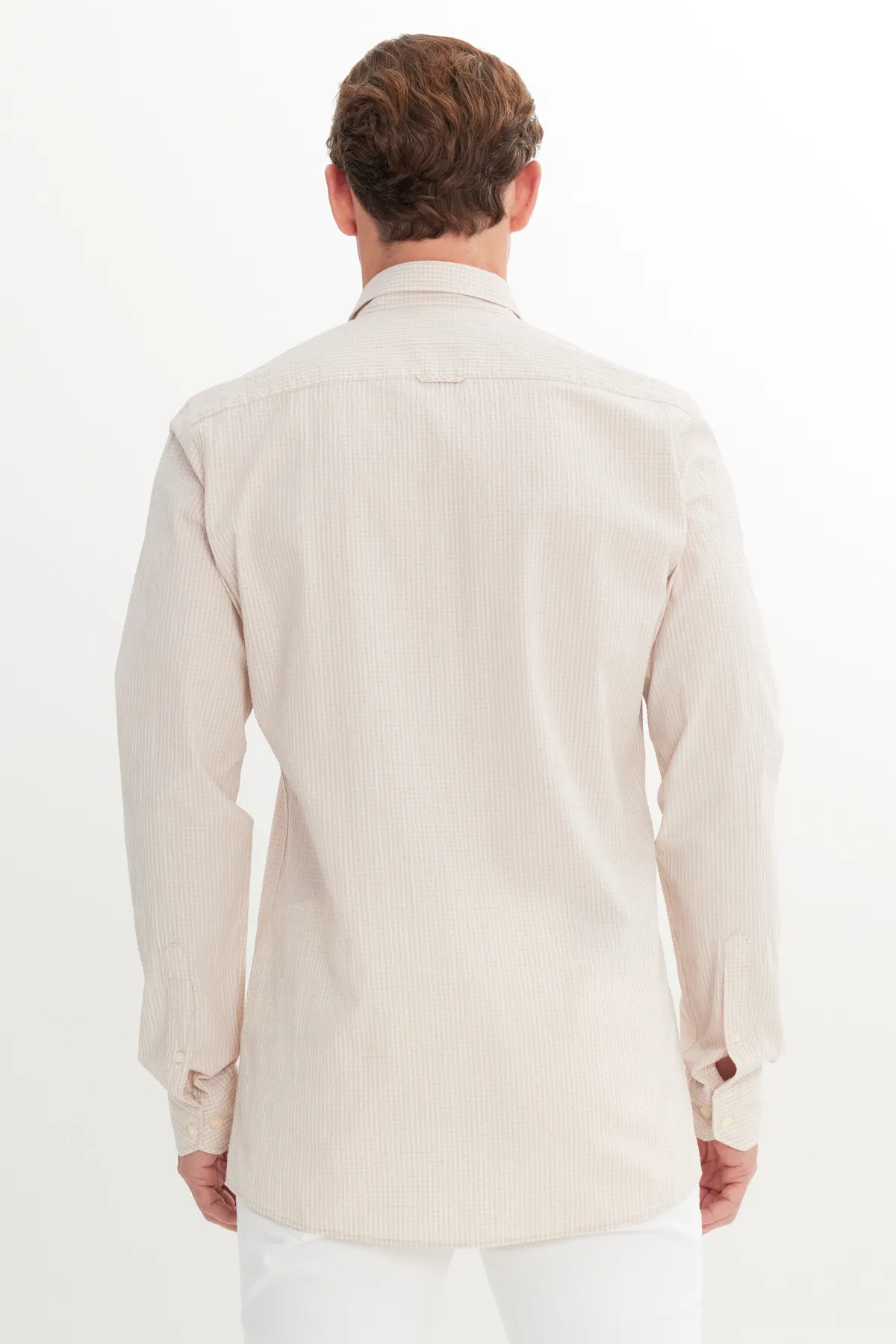 Pagta Slim Fit dar kesim ilikli ýakaly öýjükli ak-bež köýnek - 33244384 — surat 5/5