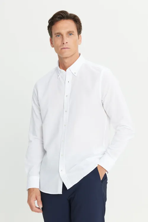 Slim Fit dar biçüwli düwmeli ýaka pamykly ak köýnek - 28308716