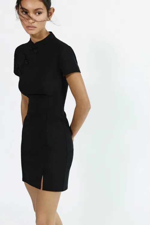 Düğün detallary bolan gysga Qipao köýnegi - 35791425