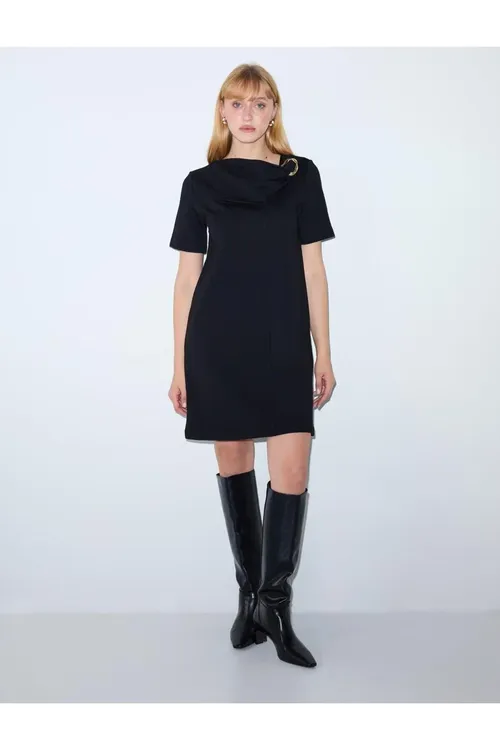 Gysga ýeňli gara örme mini köýnek, degaje ýaka - 33408837