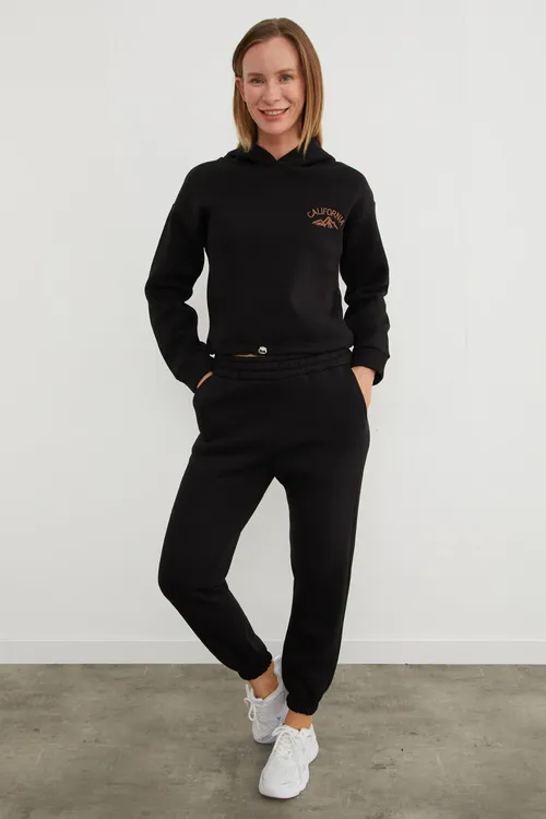 California sport kostýumy: hudi we jogger - 32613825