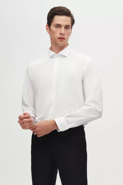 Erkekler üçin ak köýnek Slim Fit - 4651283