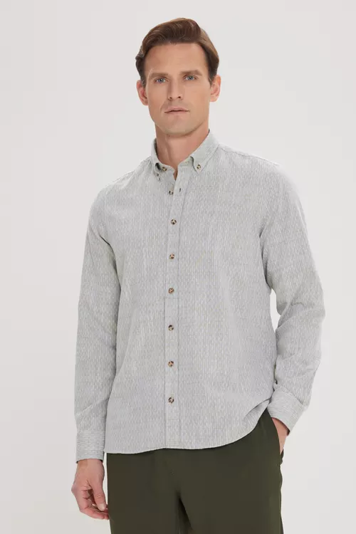 Slim fit dar biçimli %100 pagta düwmeli ýaka armürlü ýaşyl köýnek - 23996860