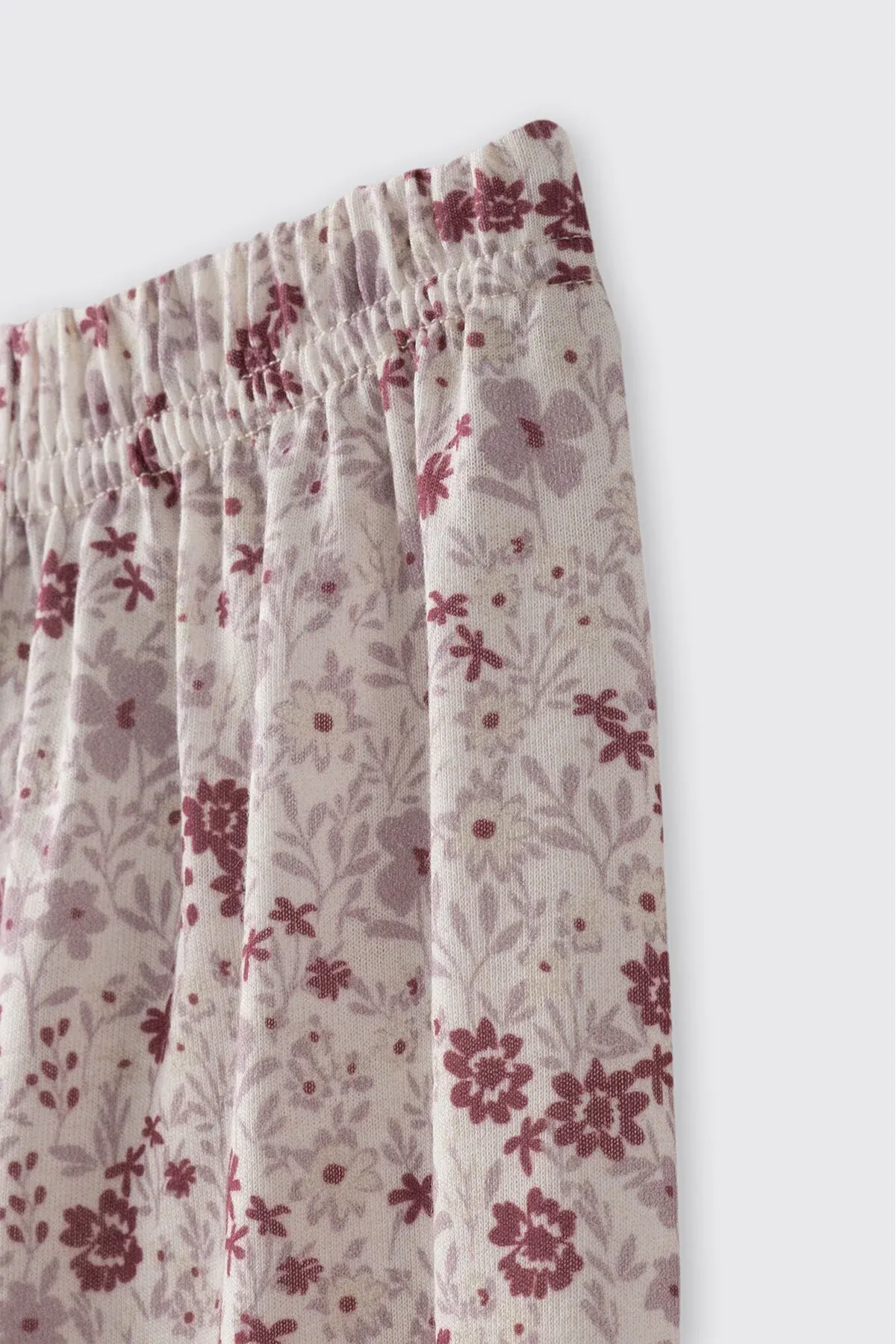 Gülli nagyşly ekrýu reňkli legins - 32934552 — surat 2/3