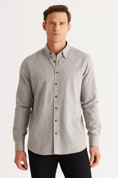 Gizlin ilikli we gowulandyrylan ýakaly haki Slim Fit köýnekçesi - 24136890
