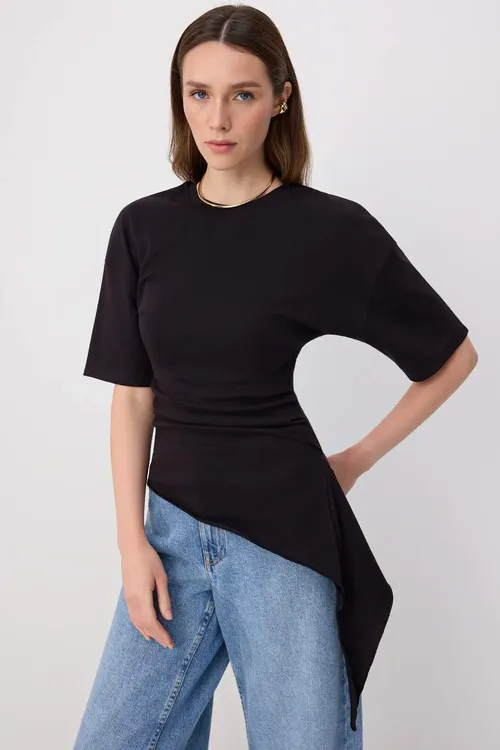 Gara reňkli, Fitted / bedene oturýan, gysga ýenli, büzgülli, uzyn pagtaly, çeýe trikotaž t-shirt TWOSS26TS00307 - 35806360