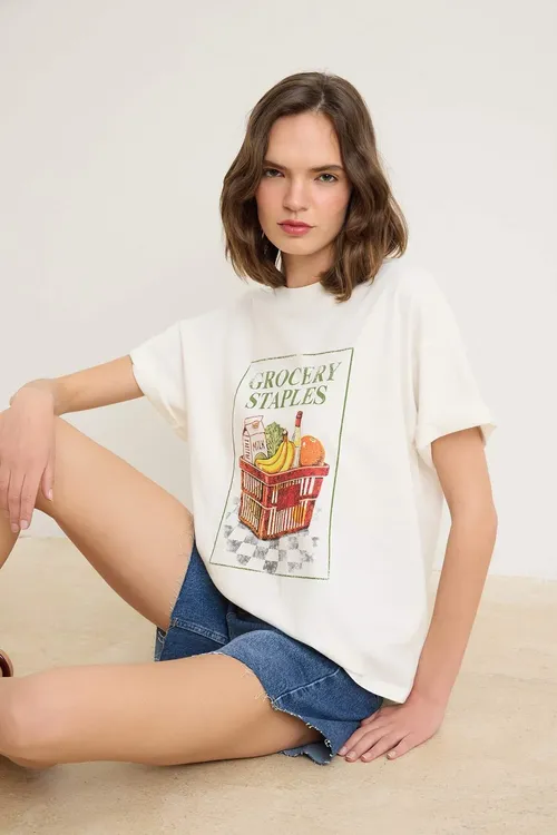 Ekru reňkli 100% pagta çaply regular/normal gaply gysga ýeňli trikotaž t-shirt TWOSS26TS00288 - 34239835