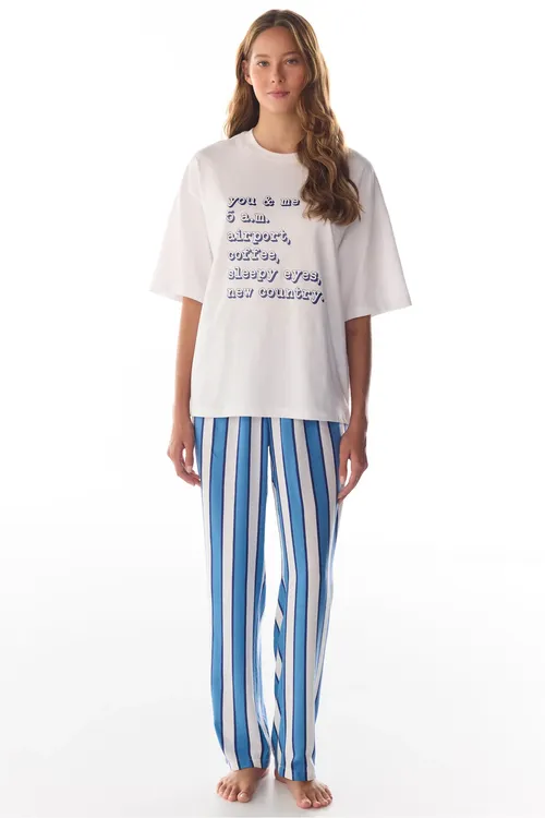 Ak reňkli, gysga ýeňli, Vacation ýazgyly pijama futbolkasy - 36616400