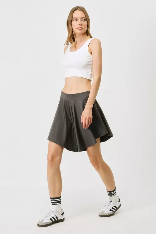 Gyz-gelinler üçin goýy çal reňkli 9415 sport şortysy - 24776215