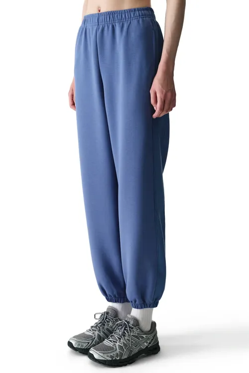 Mavi ýüpek dokumaly Silky Touch kontrast detallary bolan ýokary sazlanýan belli sport balagy - 34186391